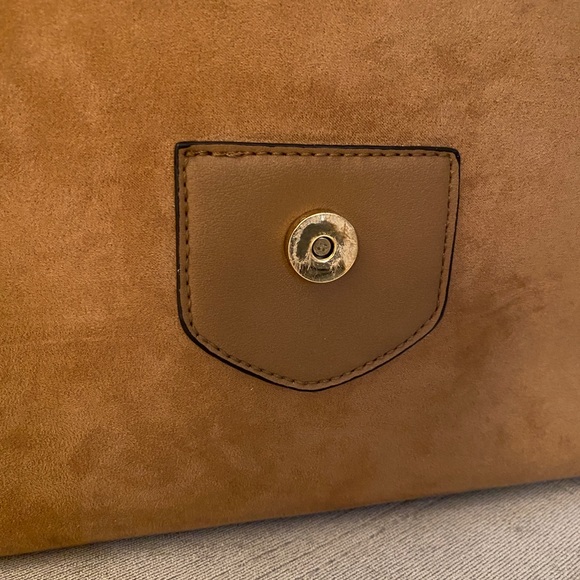 Aldo | Faux Suede Envelope Bag w Gold Chain Strap - Picture 6 of 8